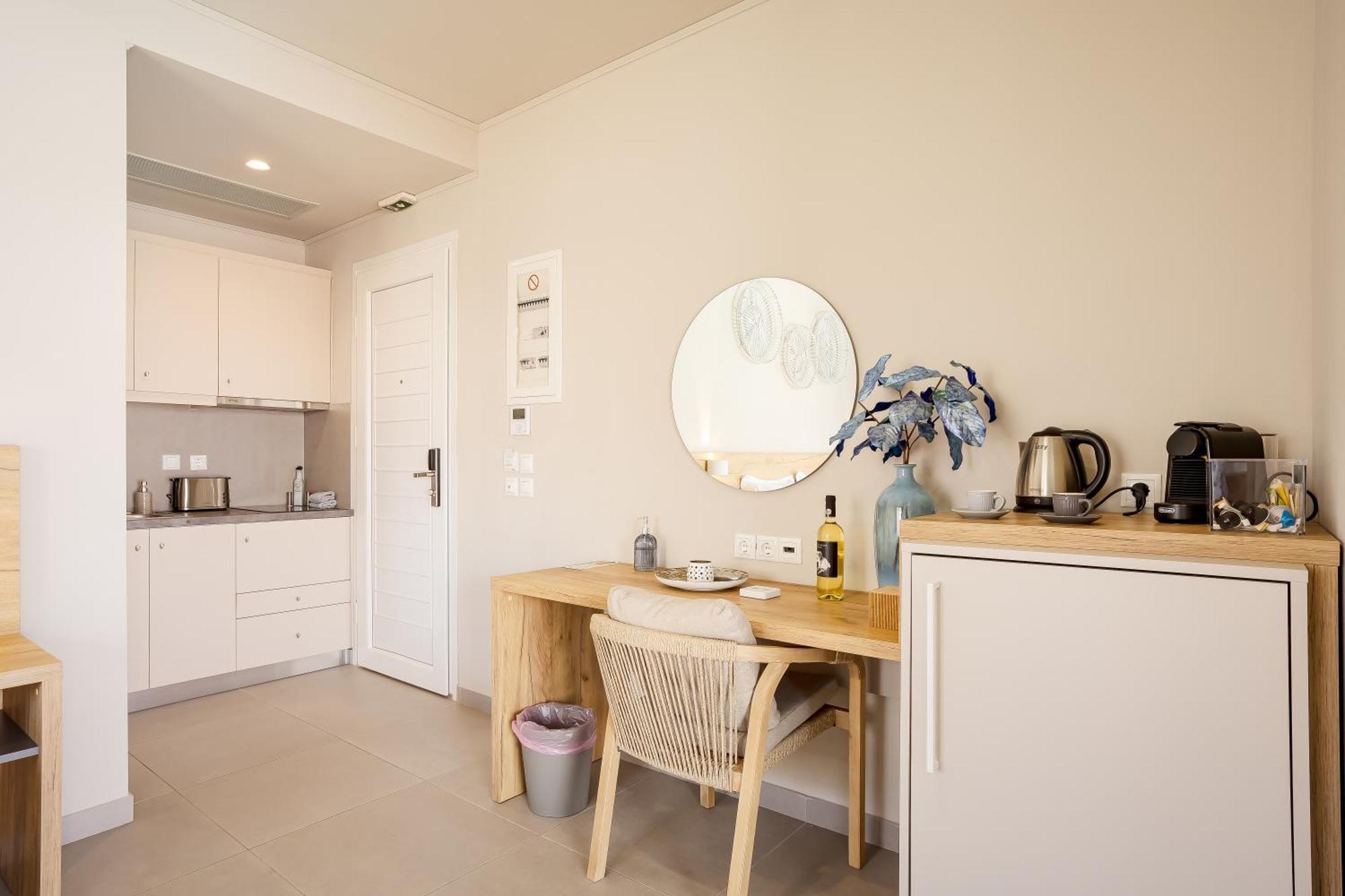 Sarpidon Suites Agia Marina 外观 照片