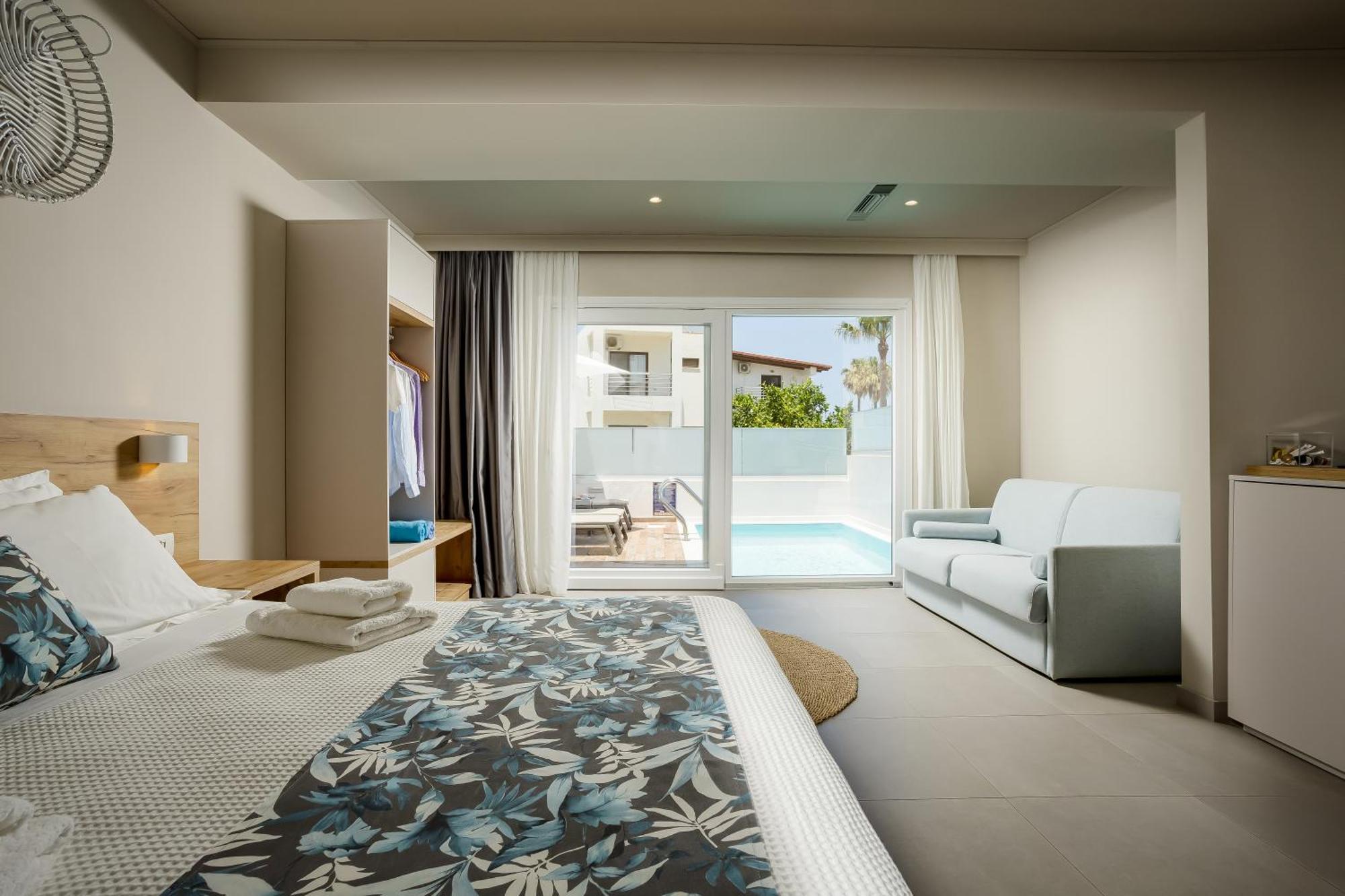 Sarpidon Suites Agia Marina 外观 照片