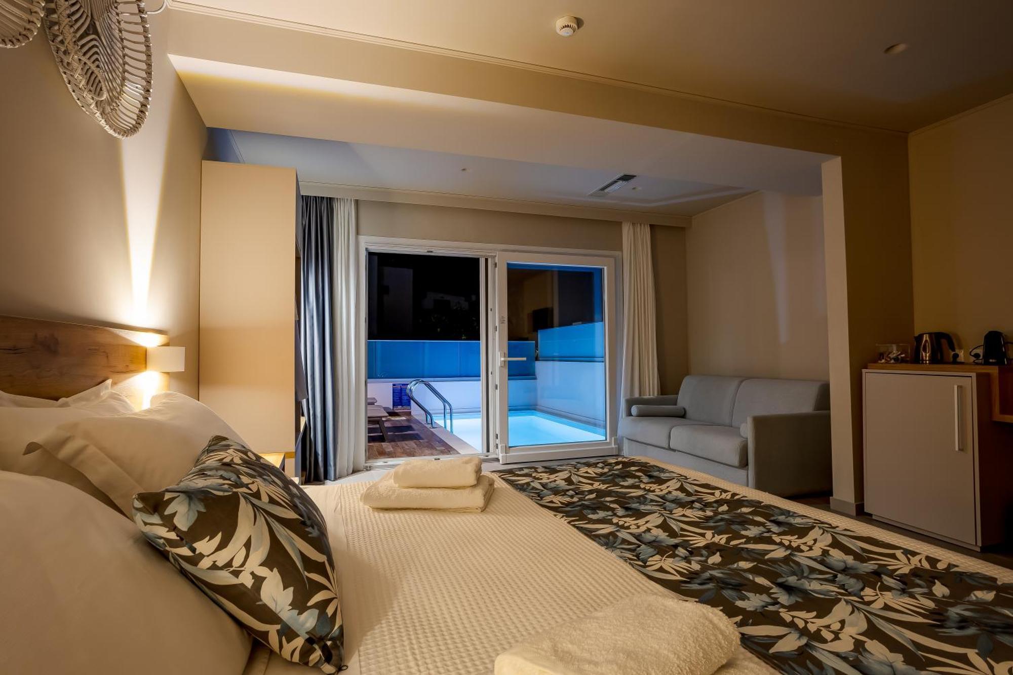 Sarpidon Suites Agia Marina 外观 照片